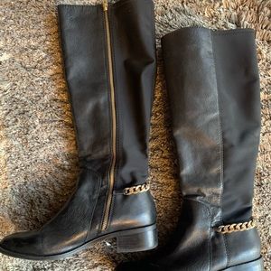 Black calf fitted boots